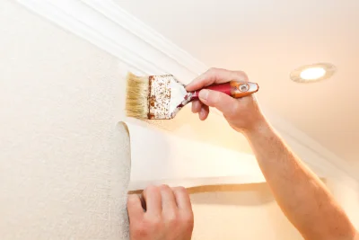 Pose de papier peint à Cricquebœuf — revêtements muraux et toiles de verre